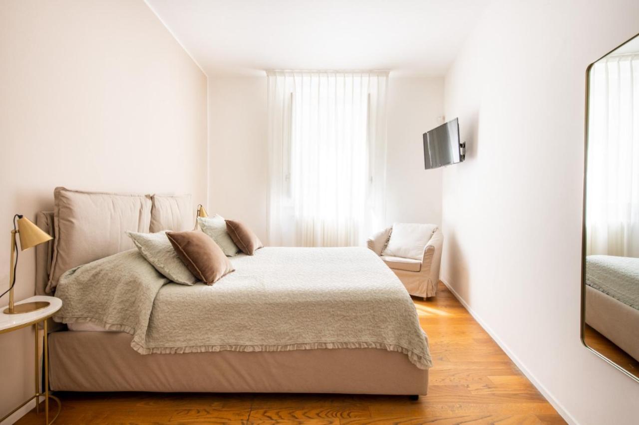 Moncada Suites & Apartments Palermo Esterno foto