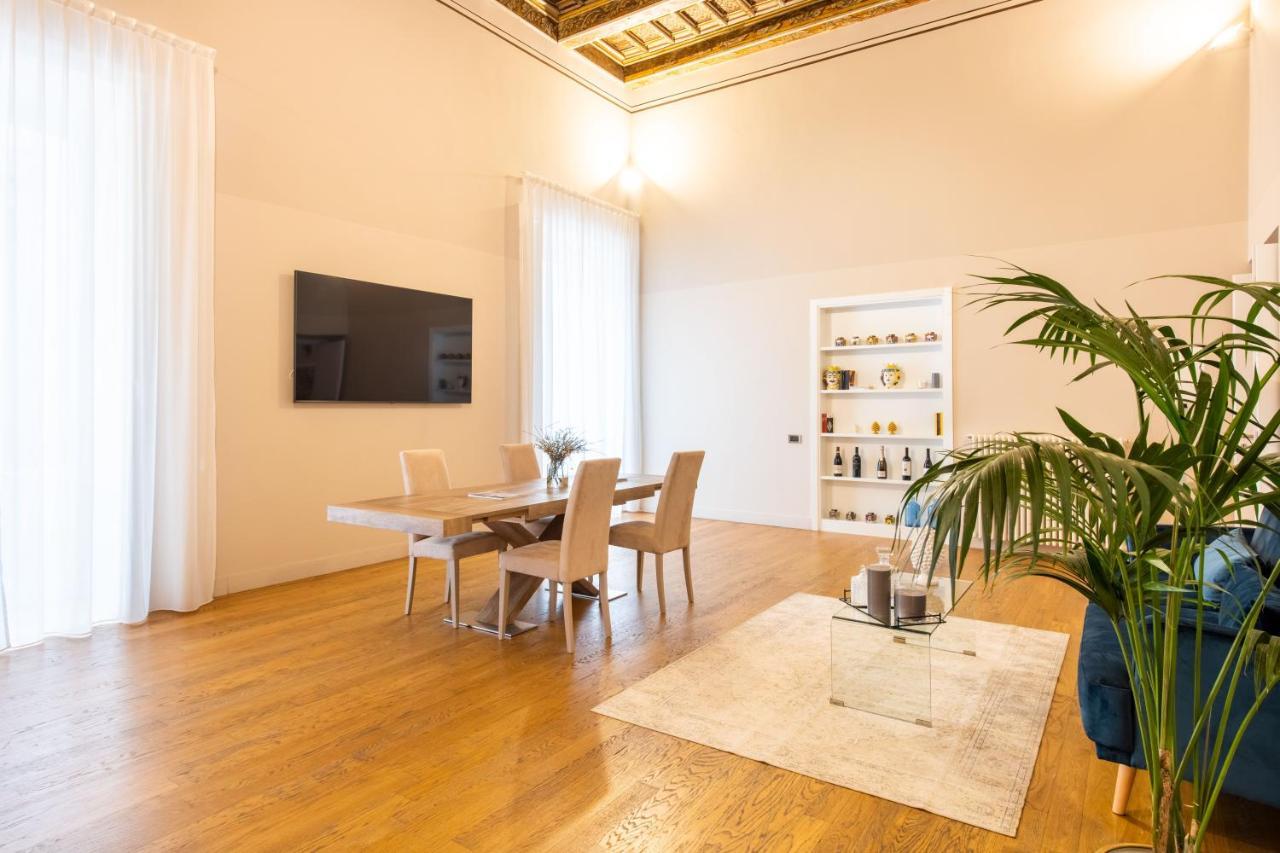 Moncada Suites & Apartments Palermo Esterno foto