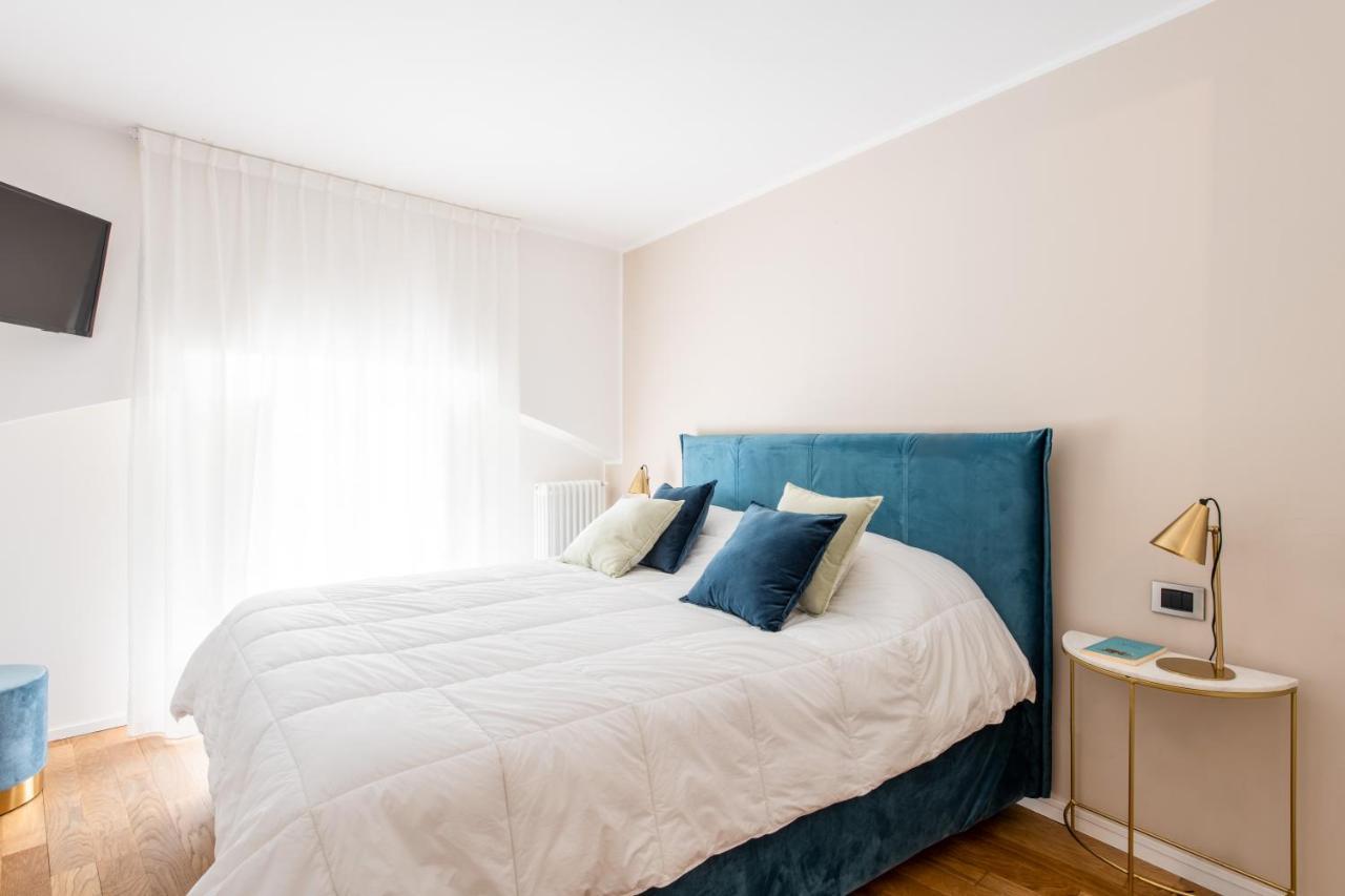 Moncada Suites & Apartments Palermo Esterno foto