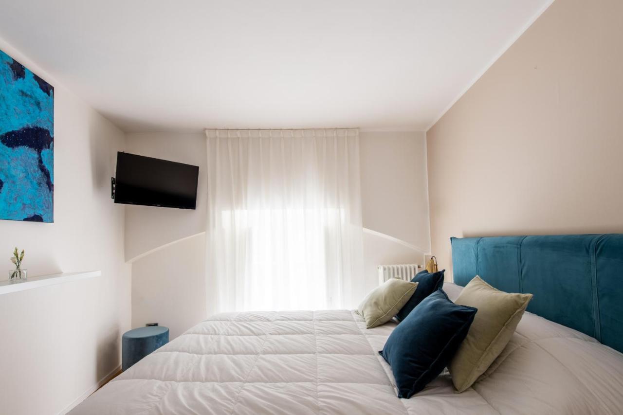 Moncada Suites & Apartments Palermo Esterno foto